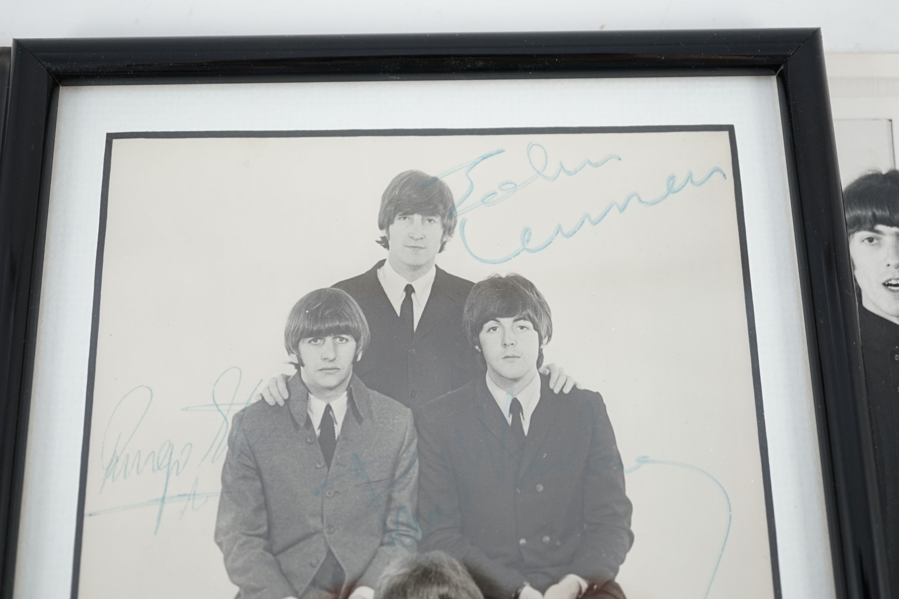 An autographed Beatles photograph and four related photographs of the Beatles with Peter Aldersley Autographed photo 19.5 x 14.5cm.